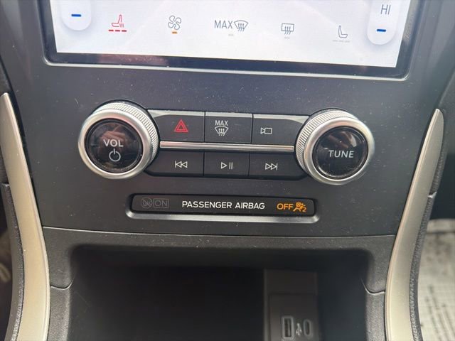 Certified 2023 Ford Edge SEL image 32