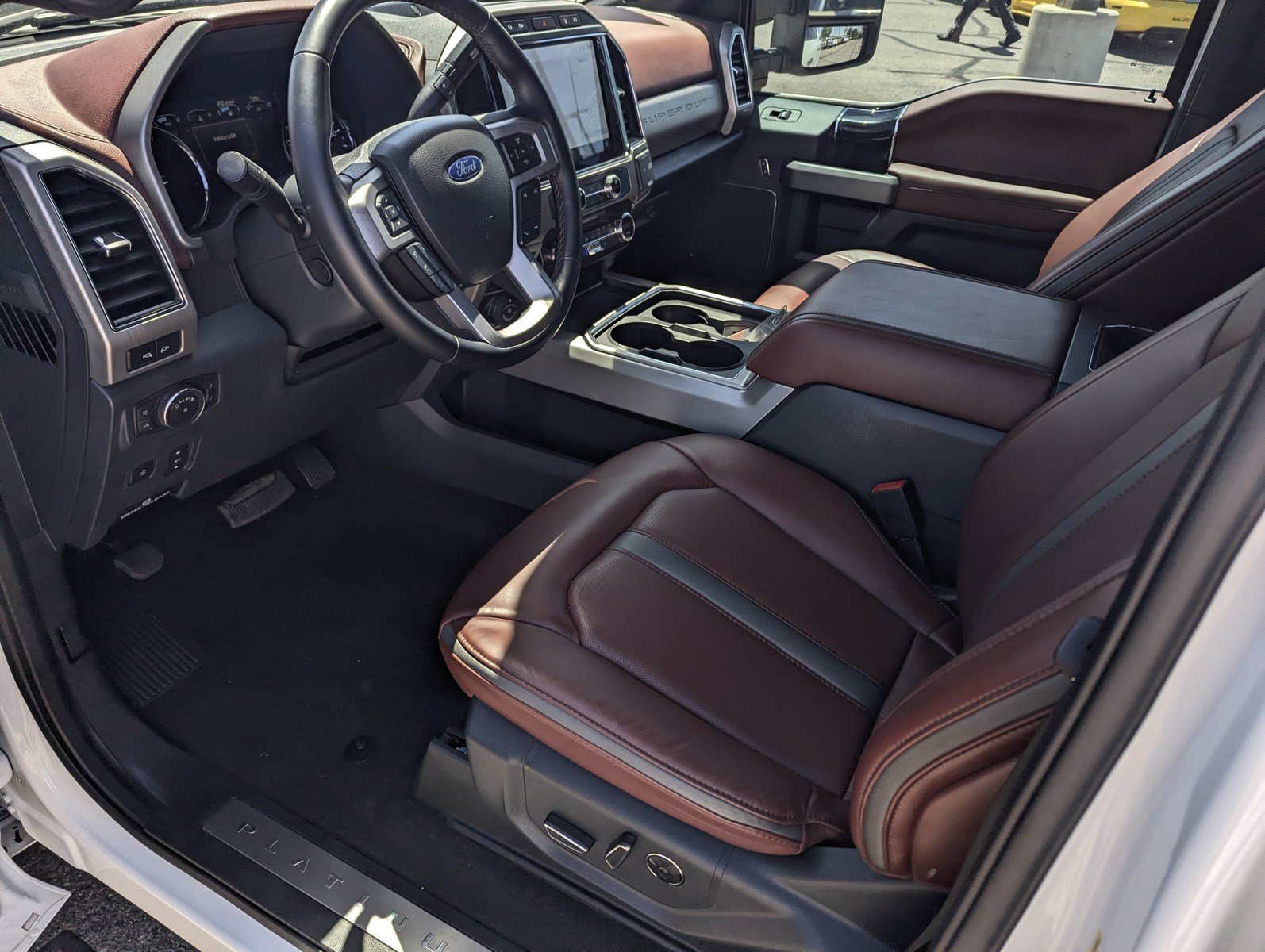 Certified 2022 Ford F350 Platinum AWD/4WD image 11