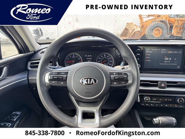 Used 2021 Kia K5 LXS FWD image 13