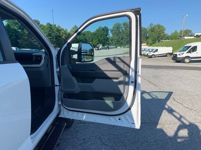 Certified 2026 Ford F350 XL w/ XL Chrome Package AWD/4WD image 19