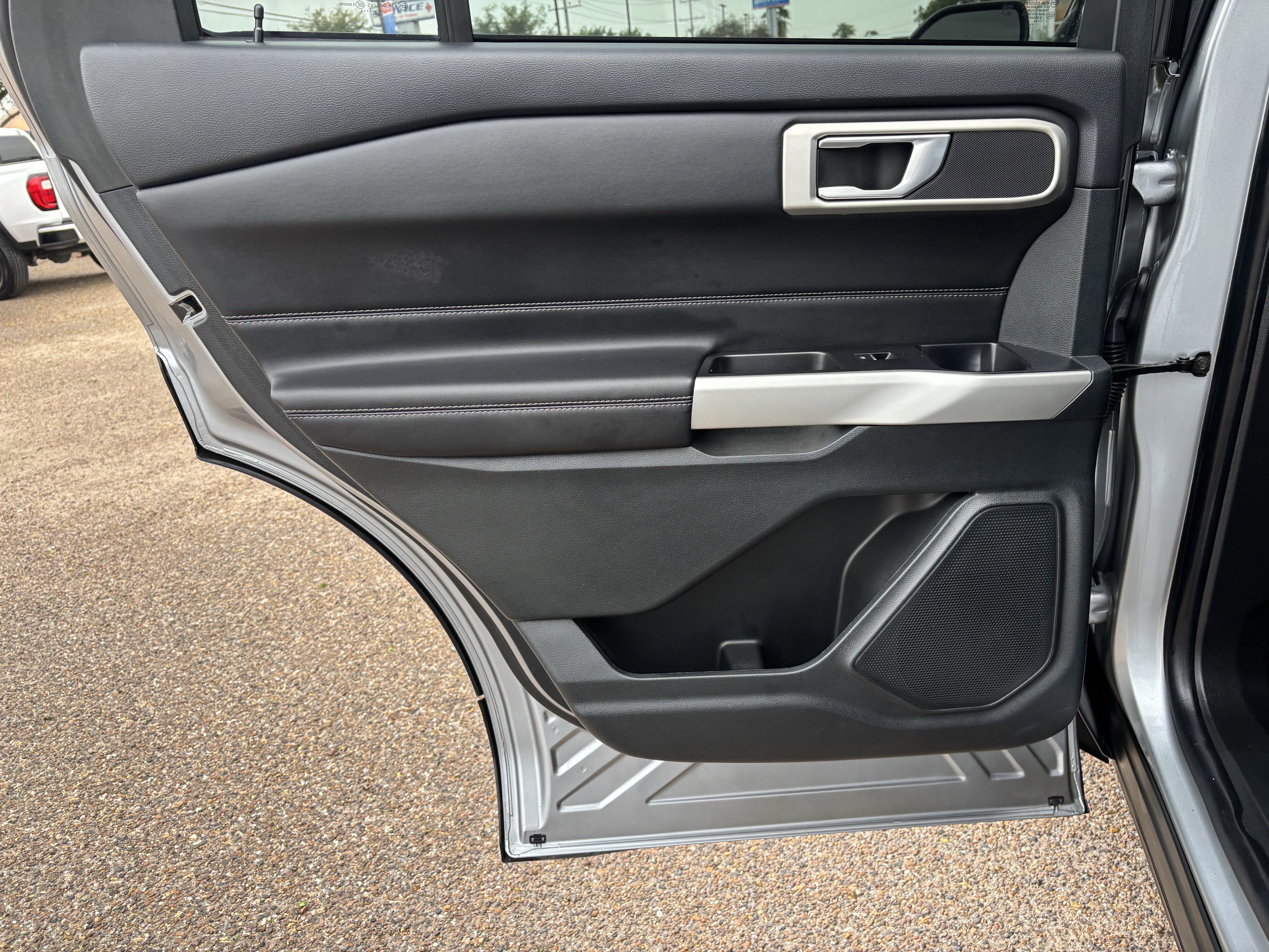 Certified 2023 Ford Explorer XLT image 14