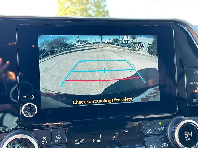 Used 2024 Toyota Highlander XLE image 18