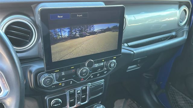 Used 2018 Jeep Wrangler Unlimited Sahara image 28