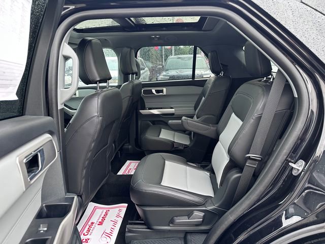 Certified 2023 Ford Explorer XLT w/ Equipment Group 202A AWD/4WD image 9