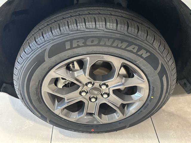 Certified 2022 Ford Maverick XLT w/ Equipment Group 300A Standard image 31