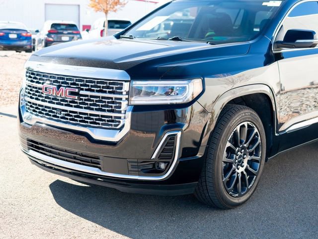 Used 2023 GMC Acadia Denali w/ Black Diamond Edition image 3
