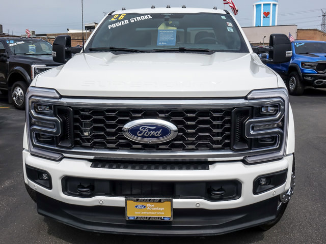 Certified 2026 Ford F450 Platinum w/ FX4 Off-Road Package AWD/4WD image 4
