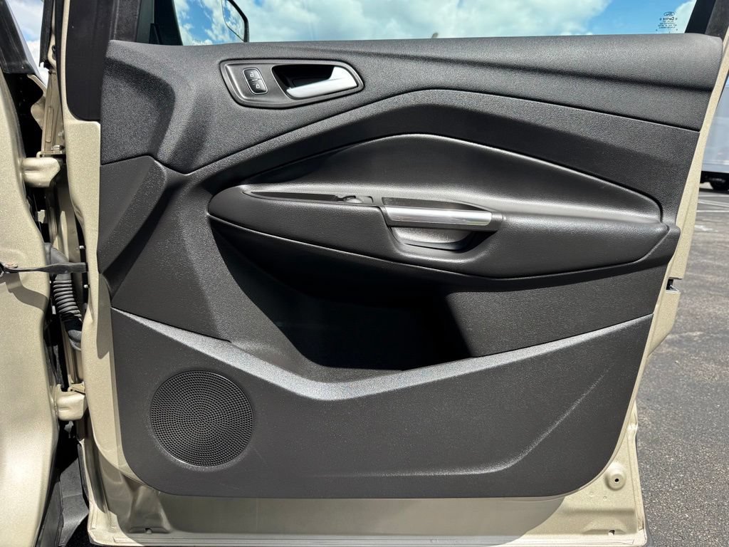 Certified 2018 Ford Escape SE FWD image 24
