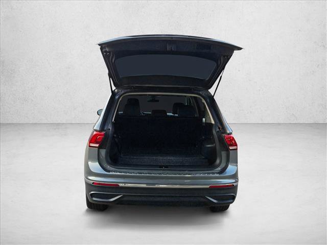 Used 2023 Volkswagen Tiguan SE FWD image 9