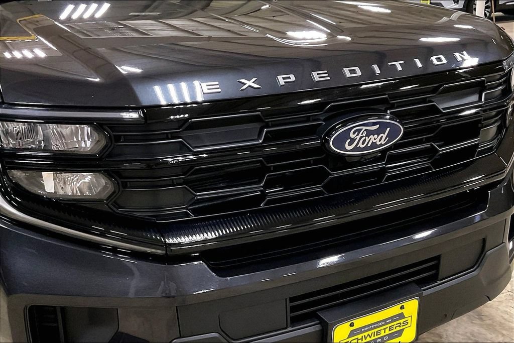 Certified 2025 Ford Expedition Active AWD/4WD image 30