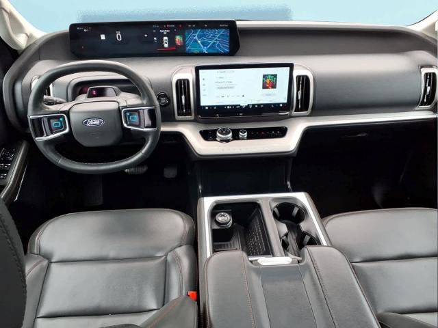 Certified 2025 Ford Expedition Active AWD/4WD image 28
