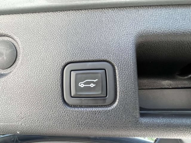 Used 2024 Chevrolet Equinox LT FWD image 10