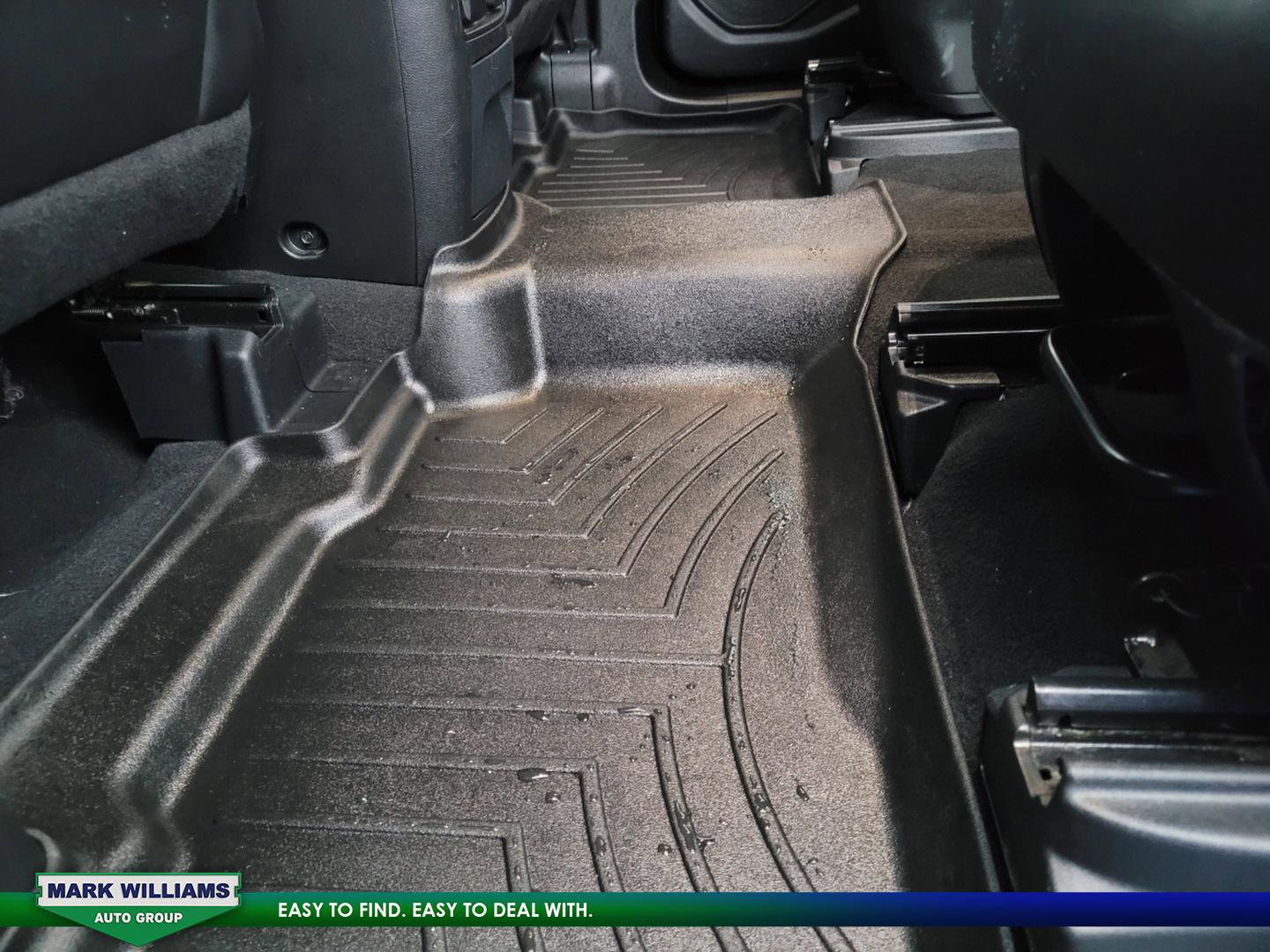 Certified 2023 Ford Explorer XLT w/ Equipment Group 202A image 18