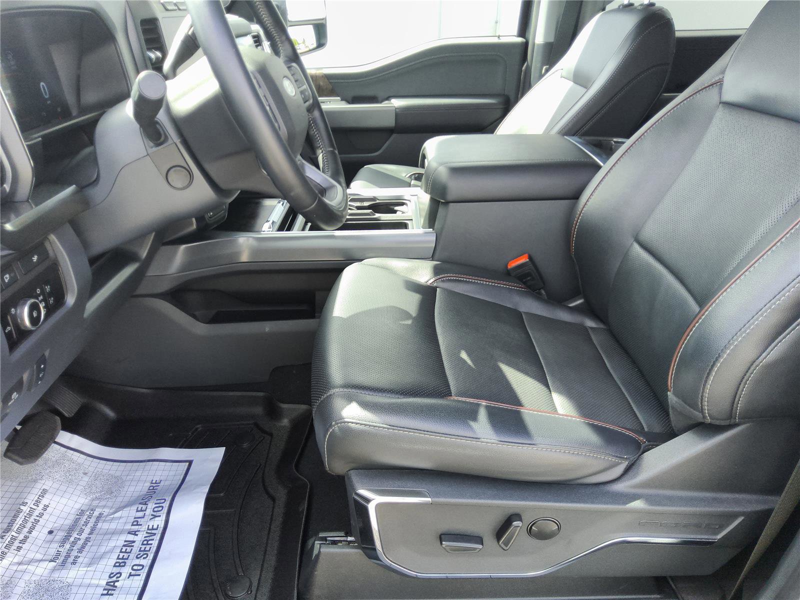 Certified 2024 Ford F350 Lariat w/ Black Appearance Package image 14