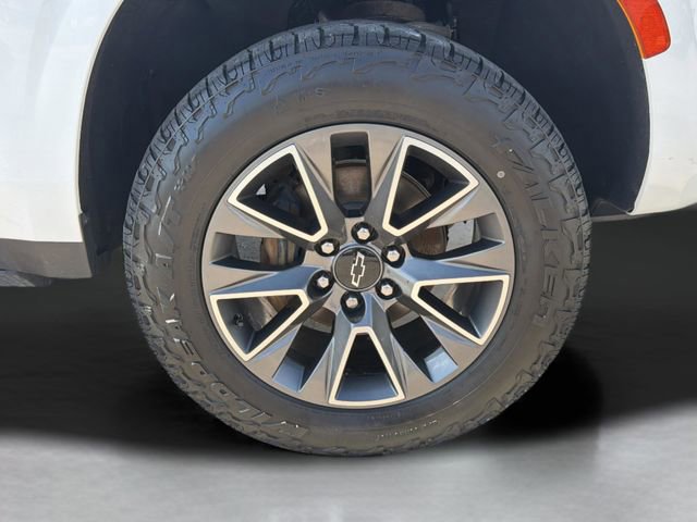 Used 2023 Chevrolet Tahoe Z71 w/ Z71 Off-Road Package image 9