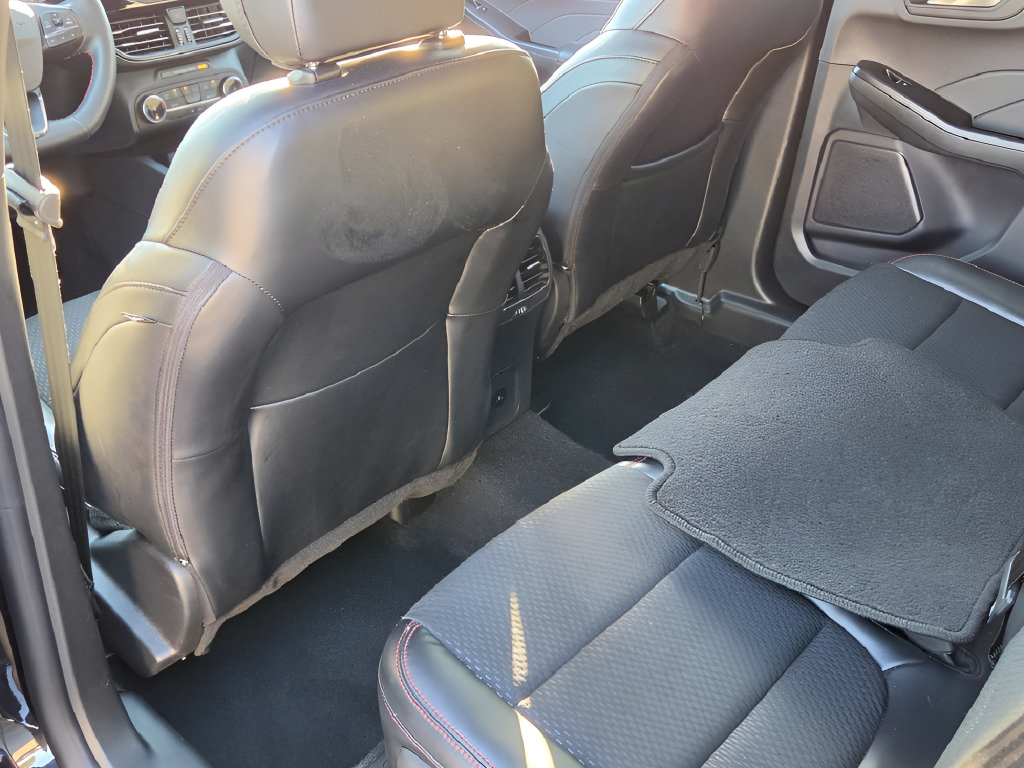 Certified 2025 Ford Escape ST-Line AWD/4WD image 24