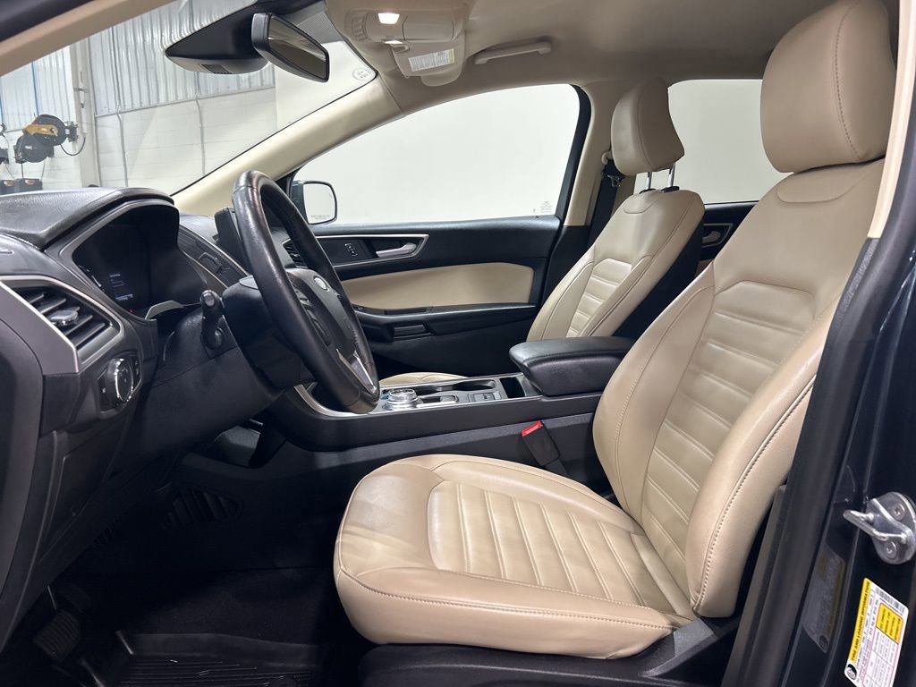 Certified 2024 Ford Edge SEL w/ Convenience Package AWD/4WD image 11