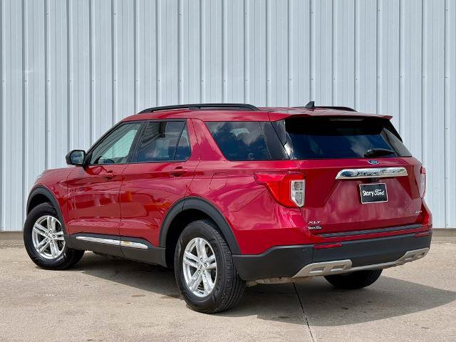Certified 2023 Ford Explorer XLT w/ Equipment Group 202A AWD/4WD image 4