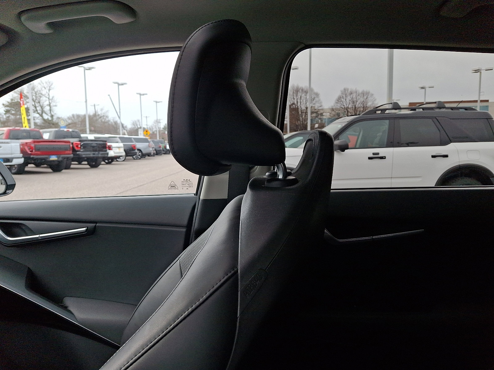 Used 2023 Kia Niro EX Touring image 17