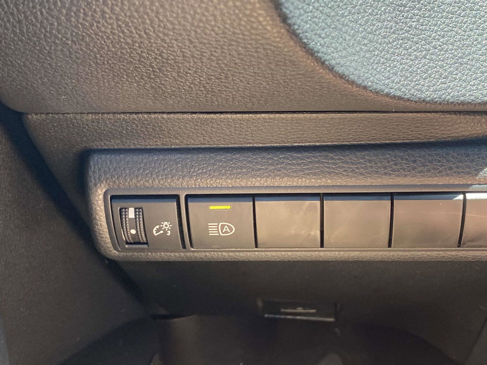 Used 2023 Toyota Corolla LE FWD image 19