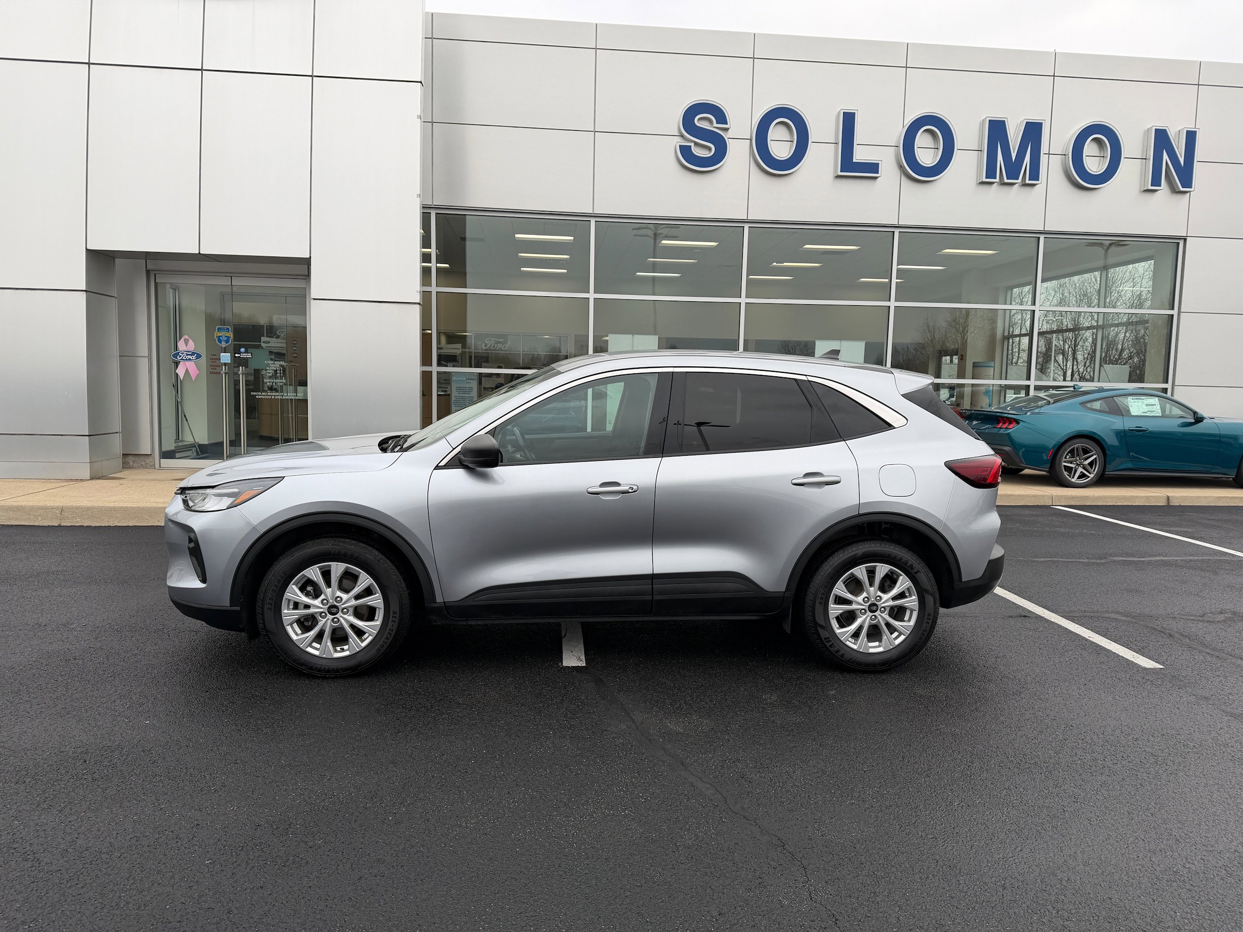 Certified 2023 Ford Escape Active AWD/4WD image 8