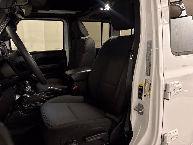 Used 2023 Jeep Wrangler Unlimited Sport AWD/4WD image 17