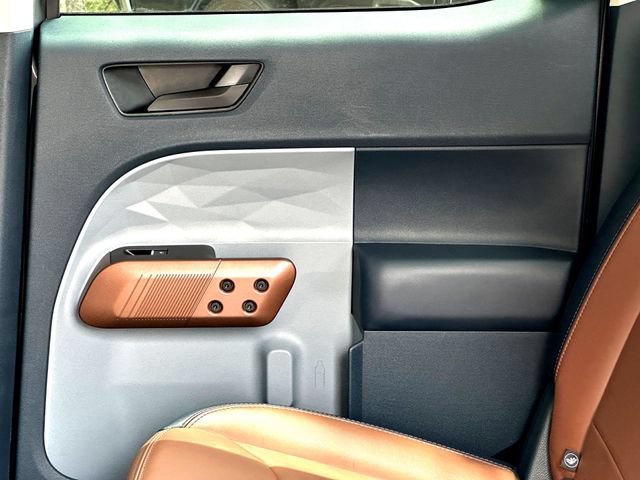 Certified 2022 Ford Maverick Lariat w/ Lariat Luxury Package AWD/4WD image 23