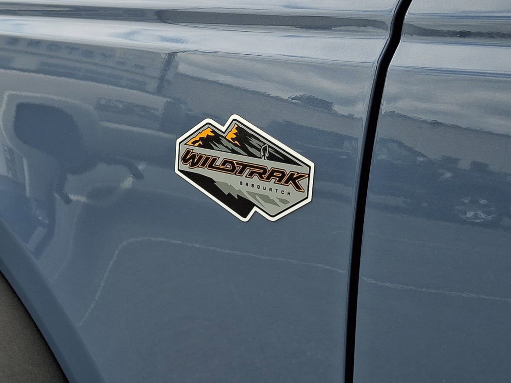 Certified 2024 Ford Bronco Wildtrak AWD/4WD image 31