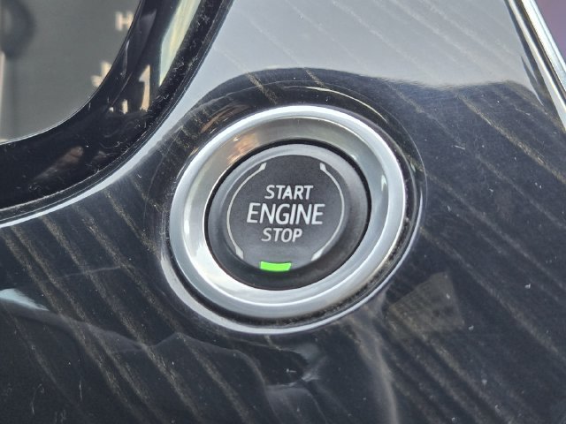 Used 2020 Cadillac XT6 Premium Luxury FWD image 19