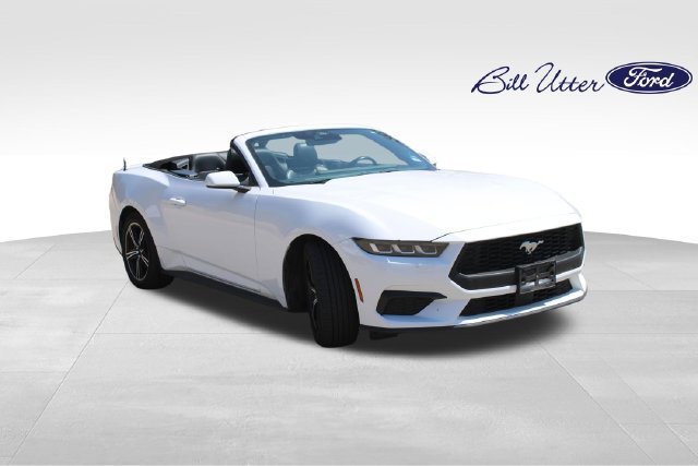 Certified 2025 Ford Mustang Premium RWD image 3