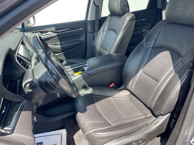 Used 2020 Buick Enclave Avenir w/ Avenir Technology Package FWD image 16