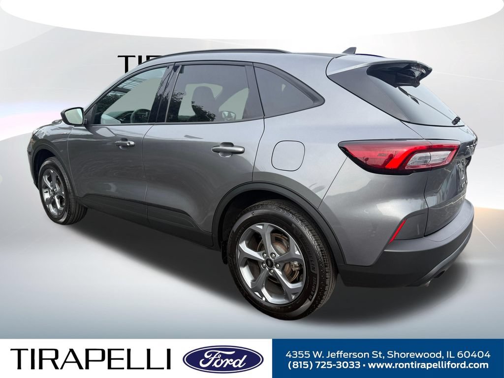 Certified 2025 Ford Escape ST-Line Select AWD/4WD image 8