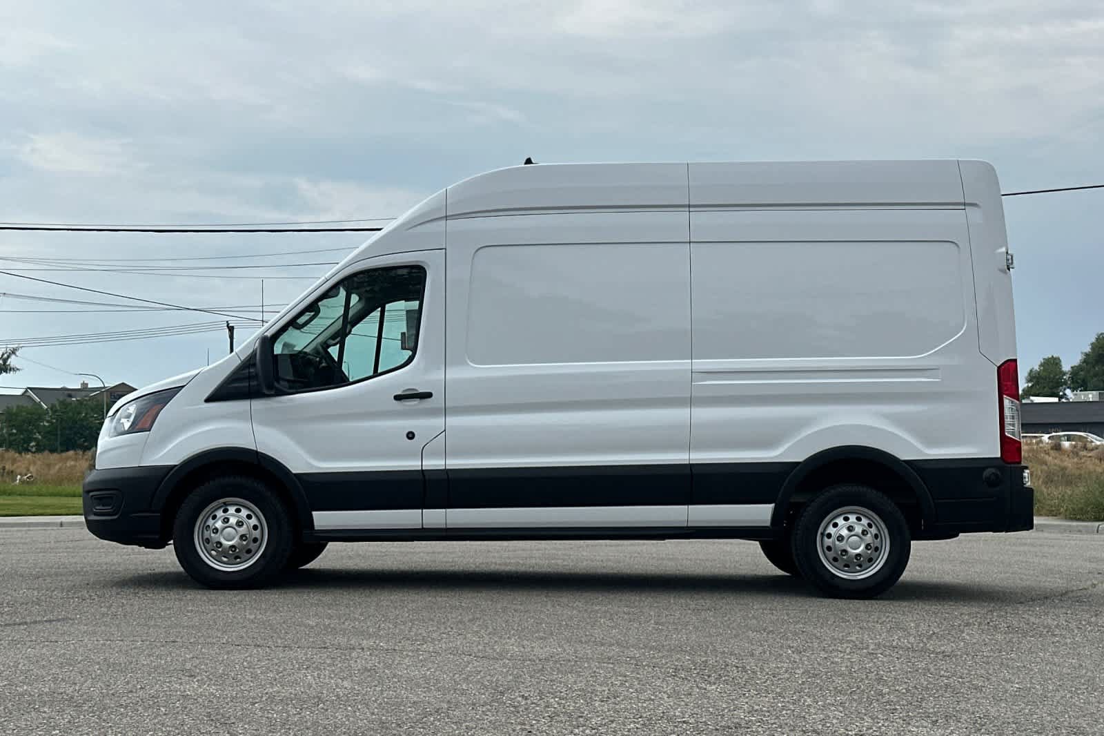 Certified 2025 Ford Transit 250 148 High Roof AWD image 5