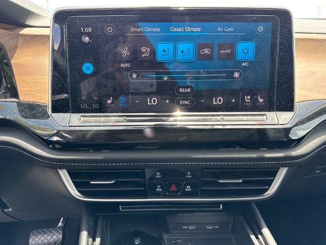 Used 2024 Volkswagen Atlas SE AWD/4WD image 12