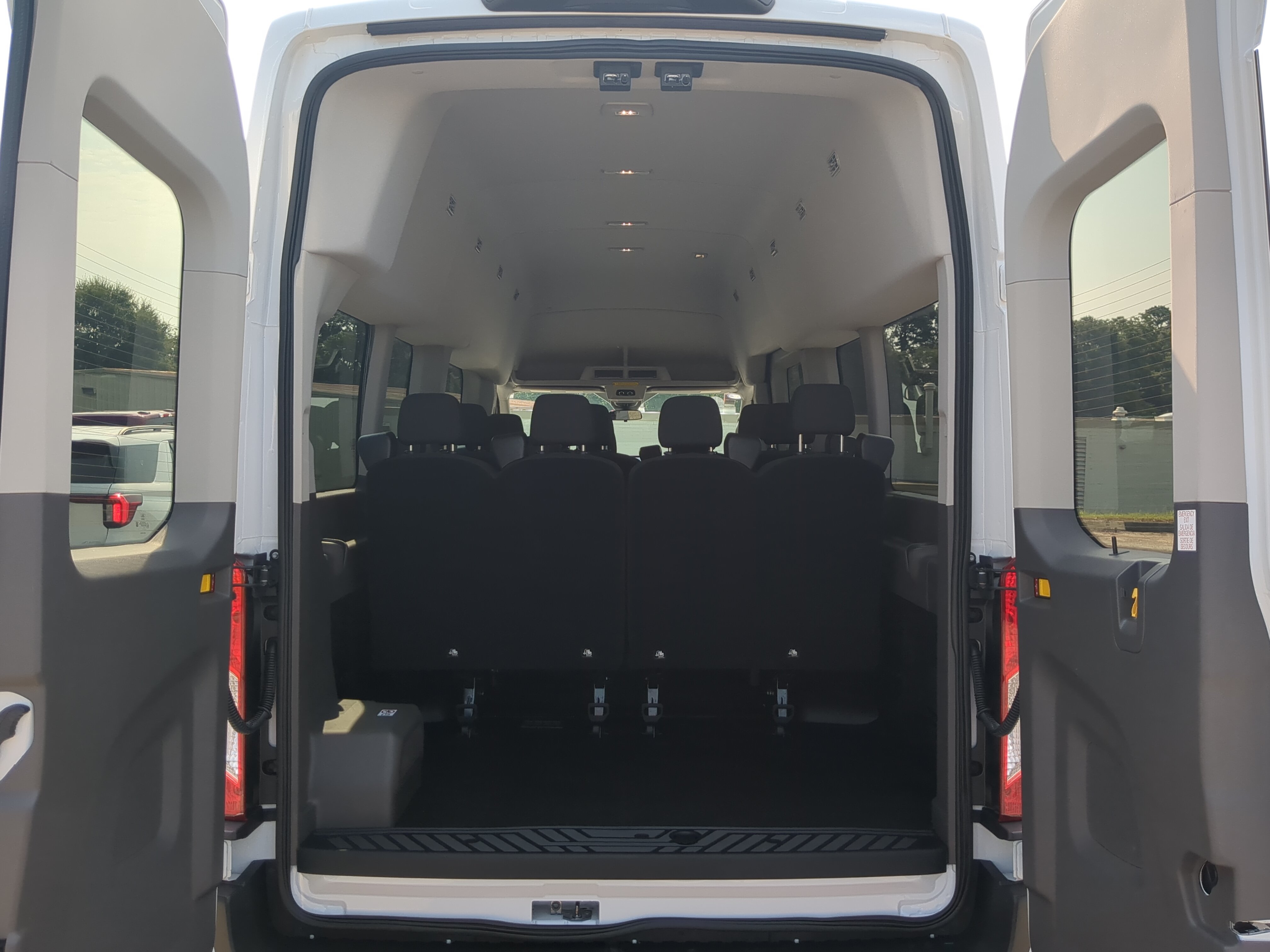 Certified 2025 Ford Transit 350 XLT RWD image 11