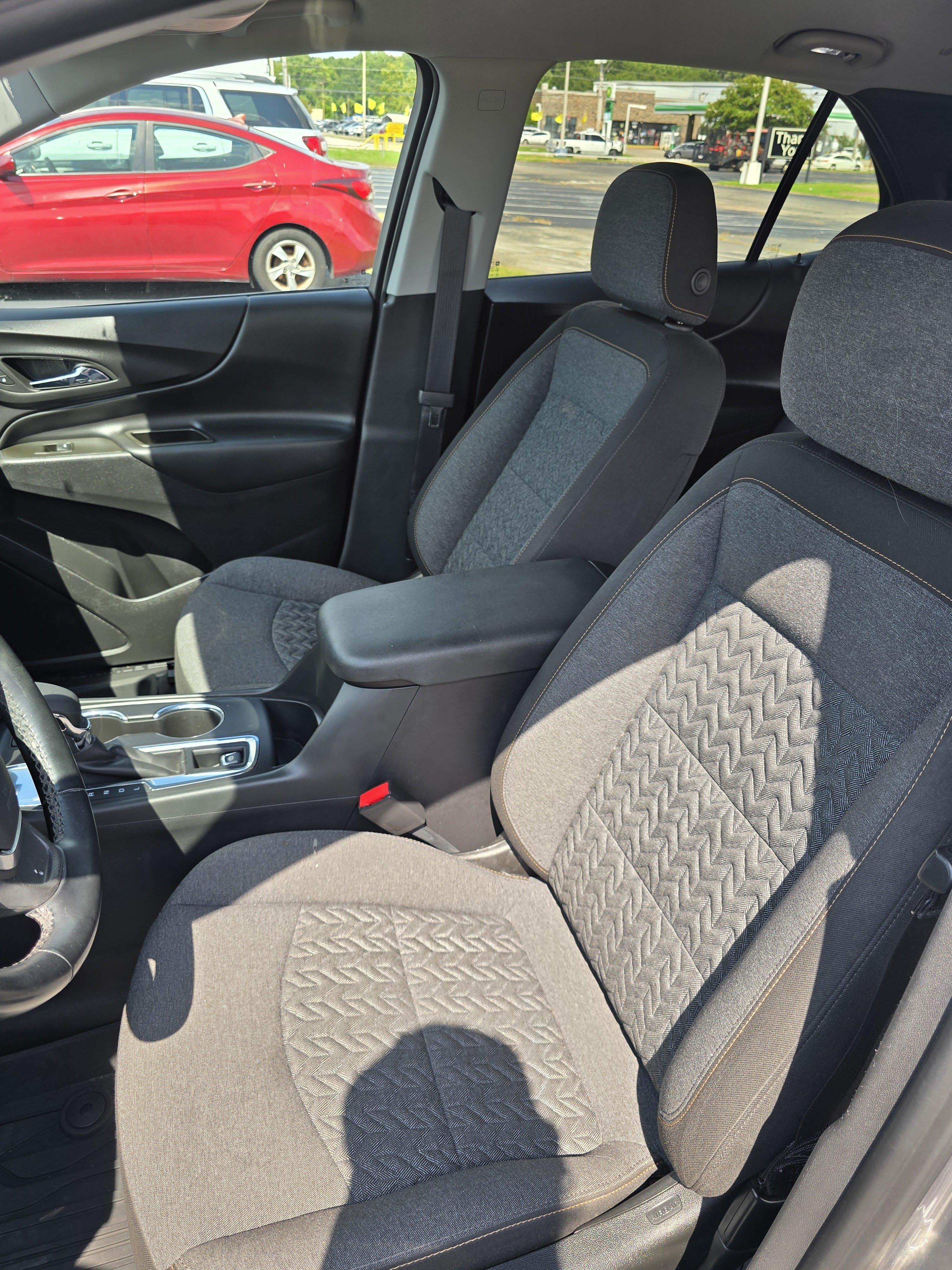 Used 2023 Chevrolet Equinox LT FWD image 15