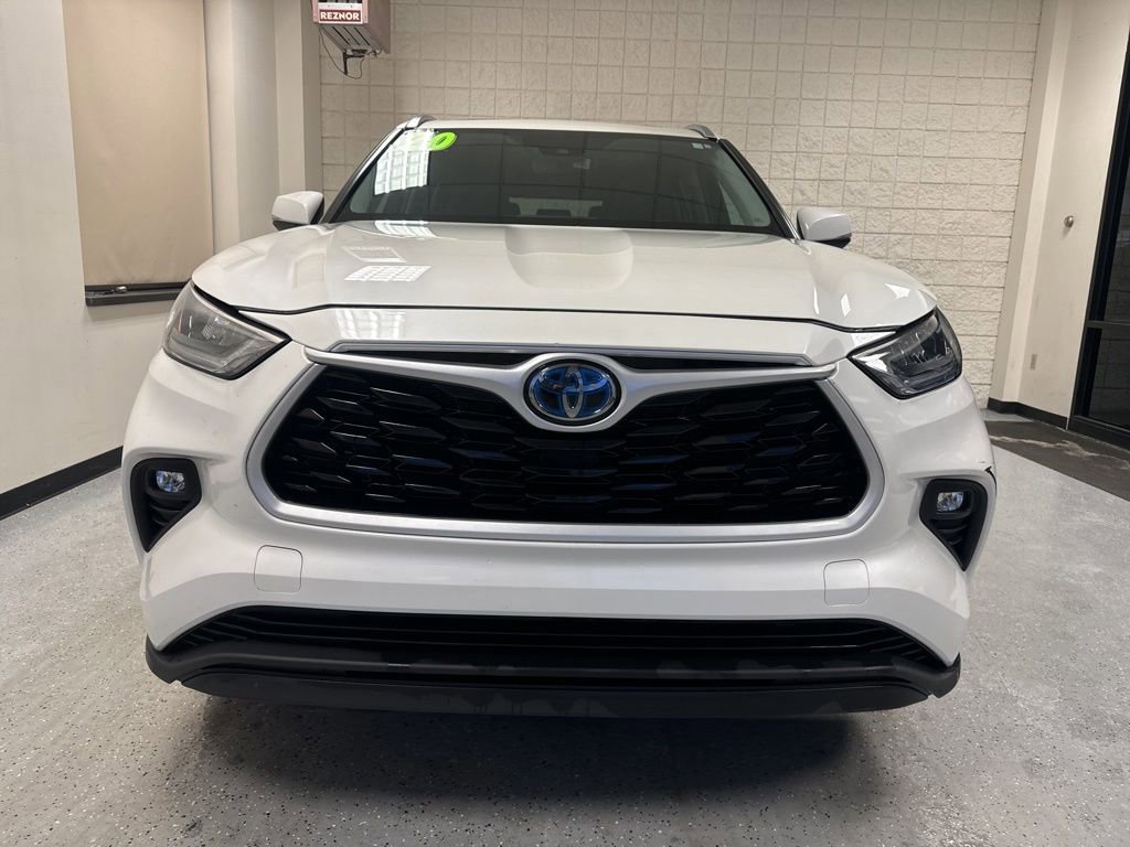 Used 2020 Toyota Highlander XLE image 17