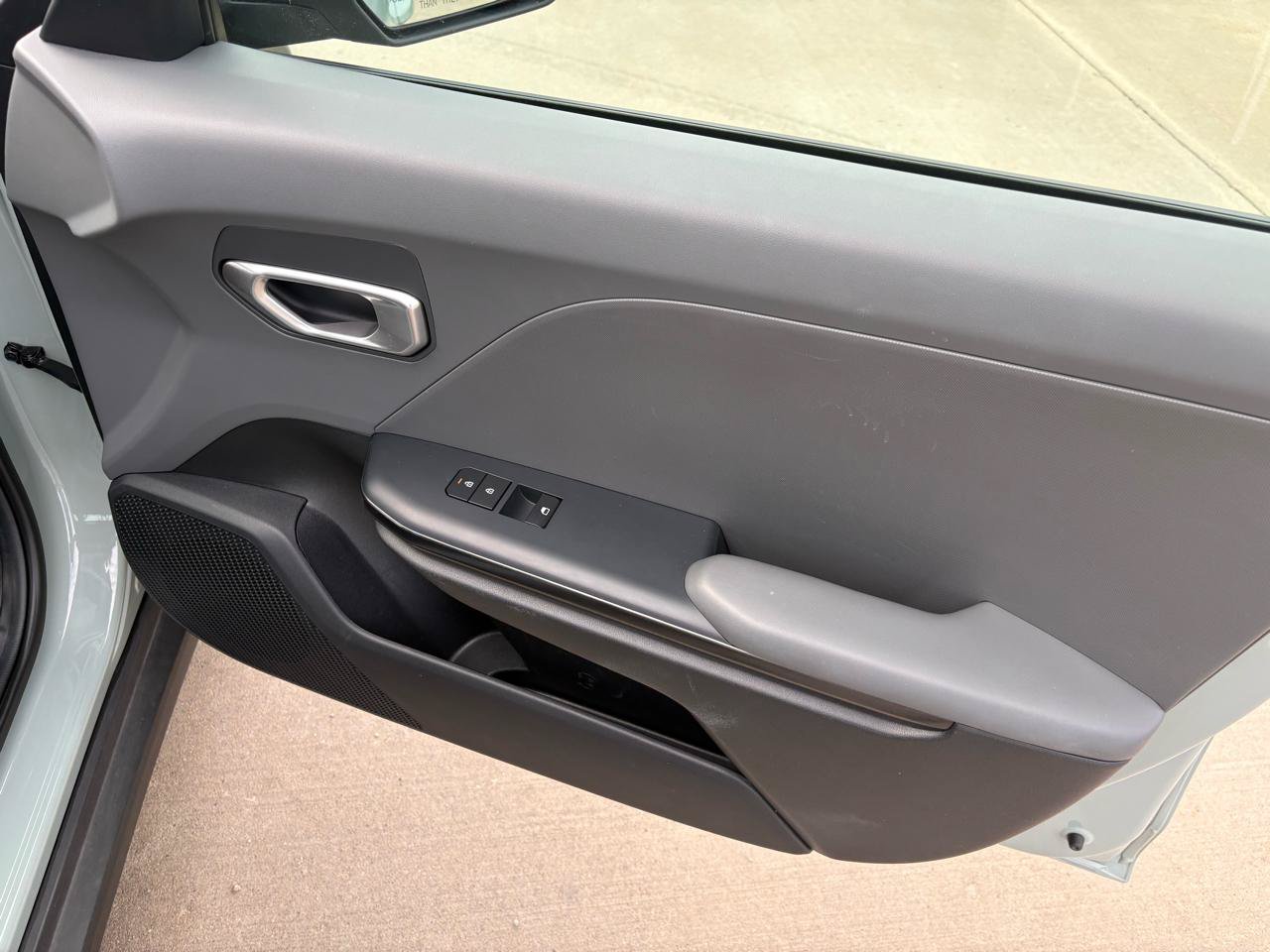 Used 2025 Kia K4 FWD image 40