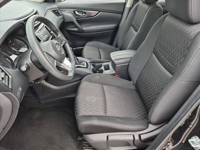 Used 2018 Nissan Rogue S AWD/4WD image 15