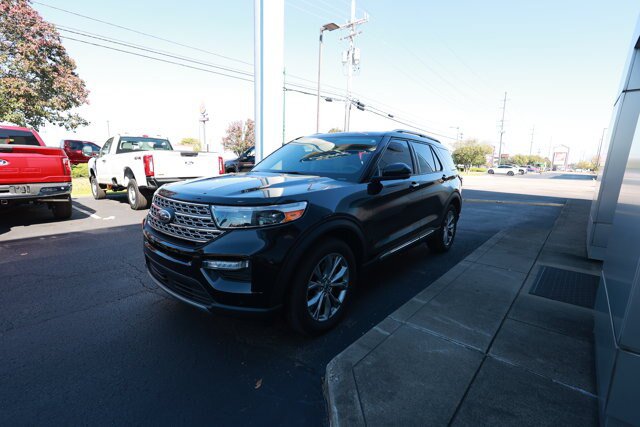 Certified 2021 Ford Explorer Limited w/ Equipment Group 301A AWD/4WD image 6