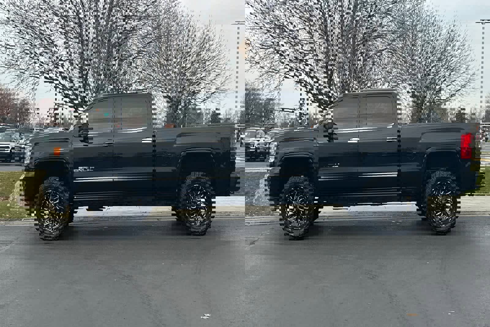 Used 2019 GMC Sierra 2500 Denali w/ Duramax Plus Package image 5