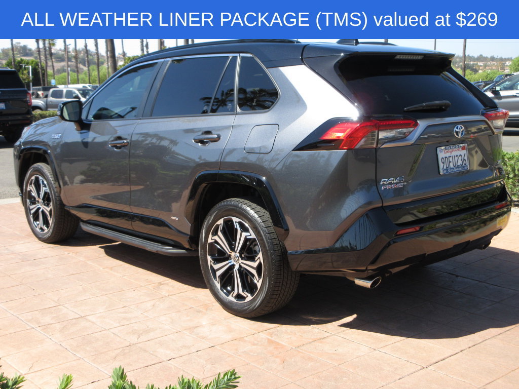 Used 2022 Toyota RAV4 XSE AWD/4WD image 2