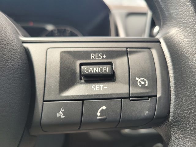 Used 2023 Nissan Rogue S FWD image 27