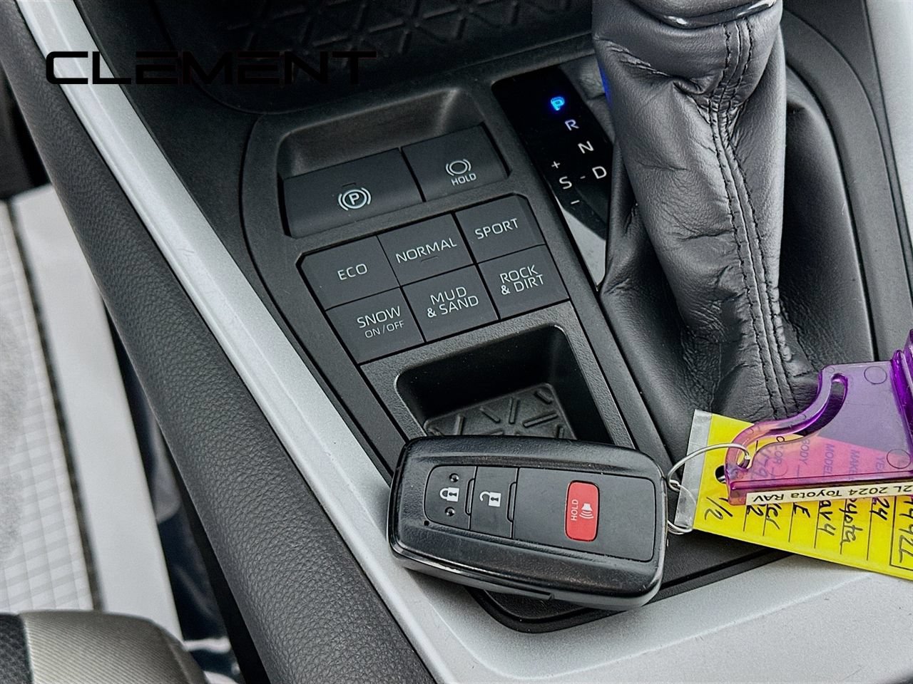 Used 2024 Toyota RAV4 XLE AWD/4WD image 23