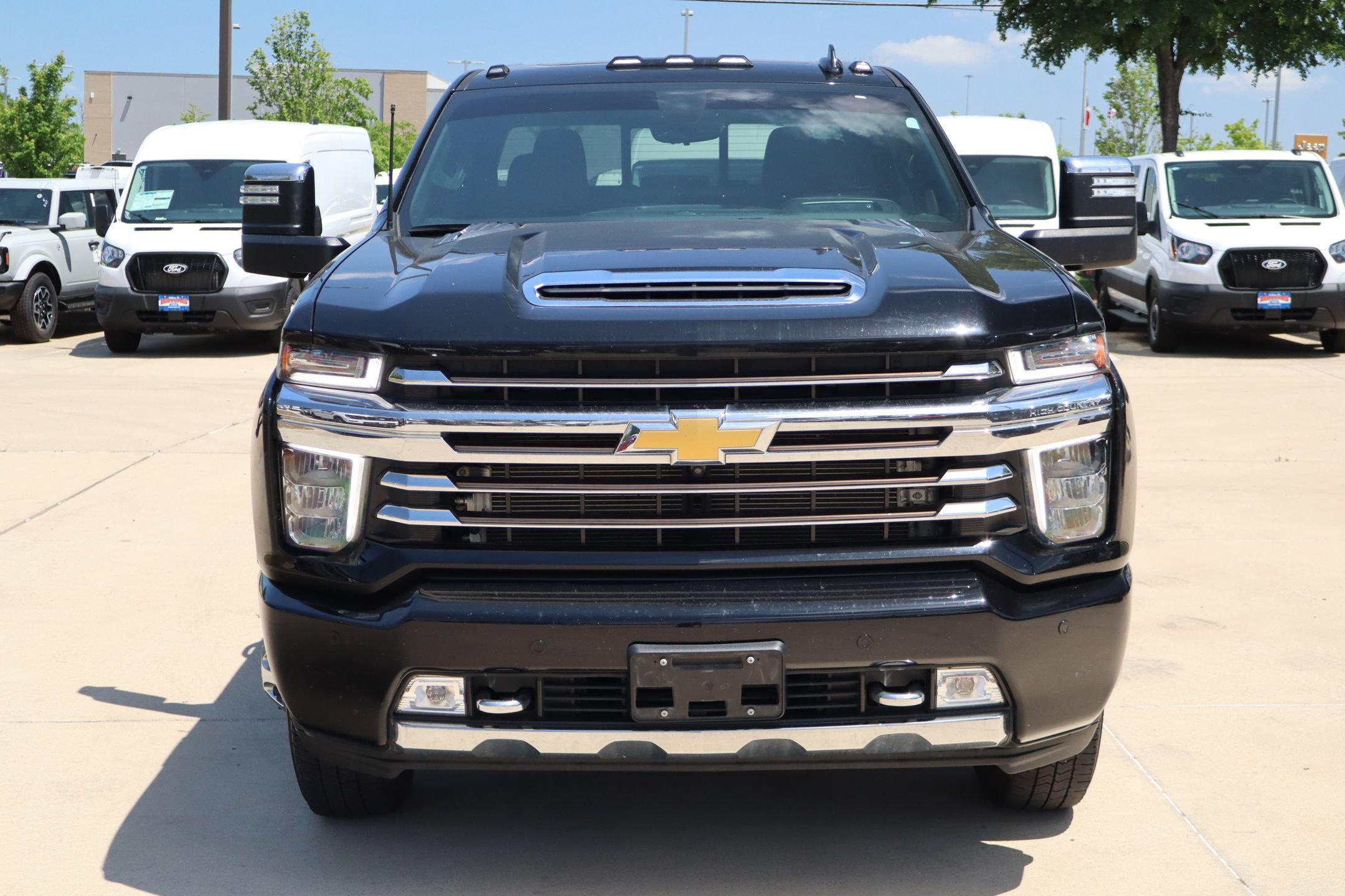 Used 2023 Chevrolet Silverado 3500 High Country AWD/4WD image 9