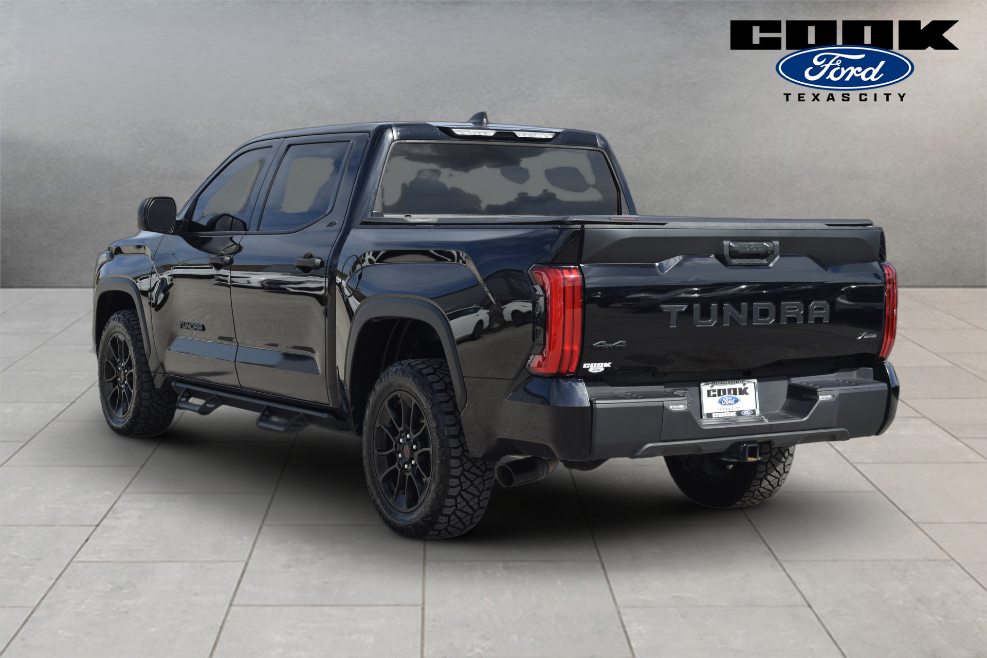 Used 2024 Toyota Tundra SR5 AWD/4WD image 4