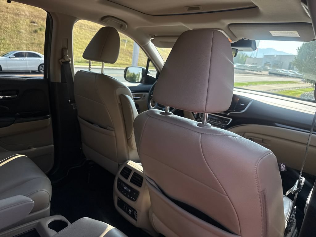 Used 2021 Honda Pilot Touring image 26