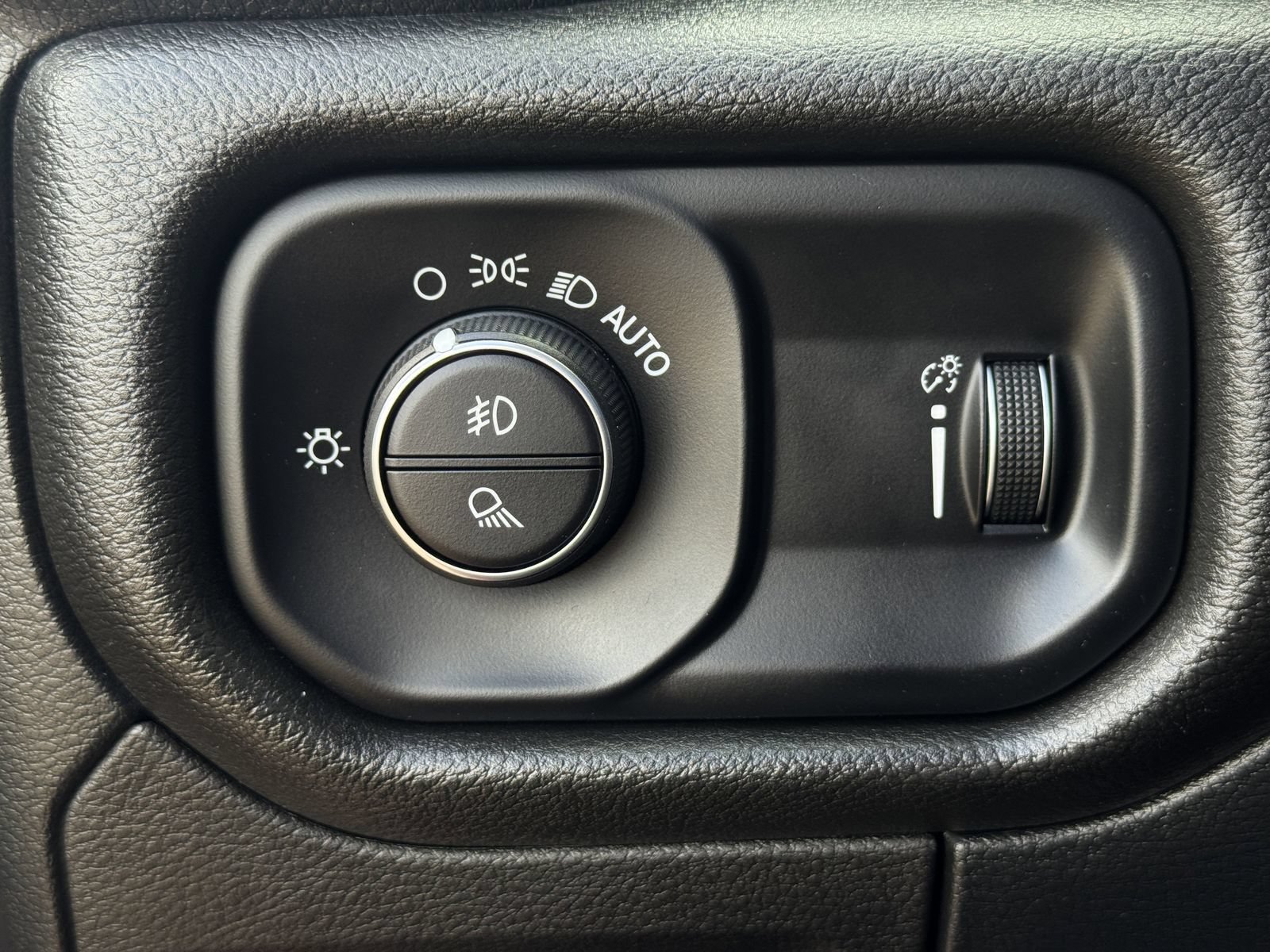 Used 2022 RAM 1500 Big Horn RWD image 24