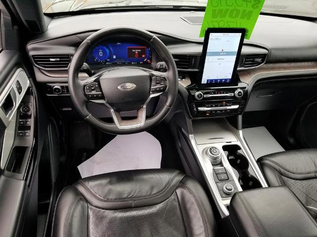 Certified 2023 Ford Explorer Platinum w/ Technology Package AWD/4WD image 20