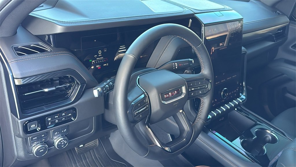 Used 2025 GMC Yukon AT4 w/ AT4 Premium Package image 23